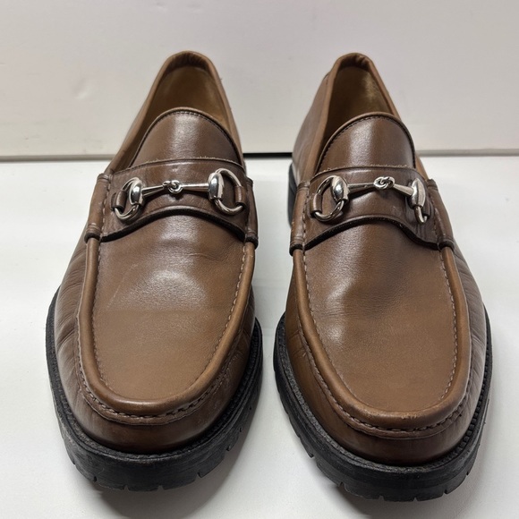 Gucci Tan Leather Loafers with Silver Detailing - Picture 2 of 15